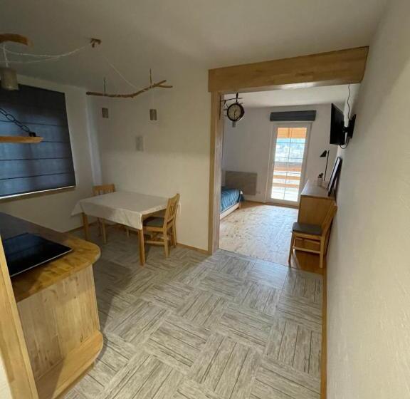 آپارتمان سوپریور 1 خوابه, Nafta Aparts & Villas