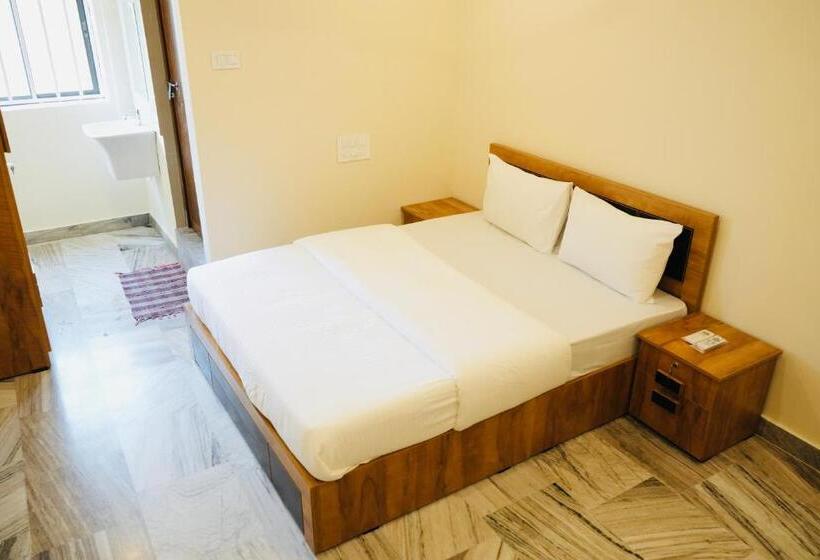 Номер Стандарт, Kalanad Residency