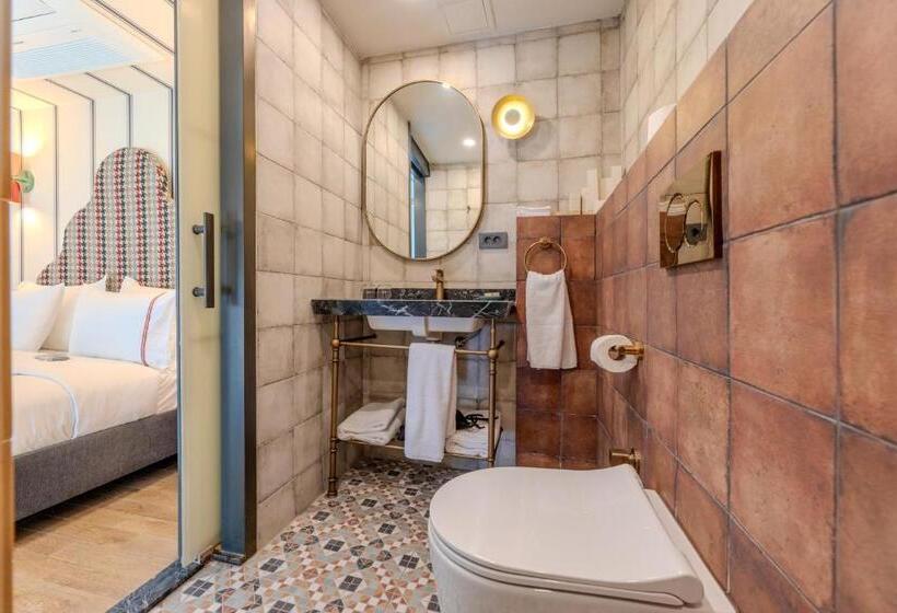 جناح سرير كينج, Khai Hotel Karaköy