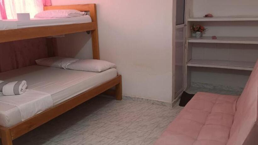 패밀리 룸, Hostal Girasoles Tolu