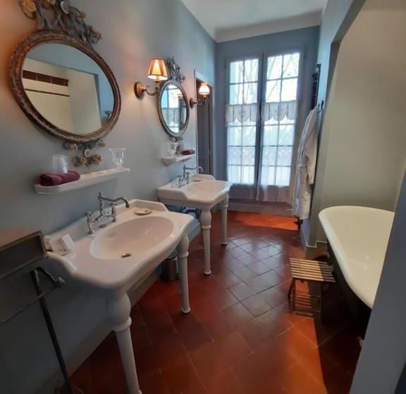Номер Стандарт Вид на Сад, Château Sainte Cécile Chambres D Hôtes / Guest House In Castle Château Sainte Cécile