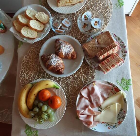 Номер Стандарт, Tosca House 2