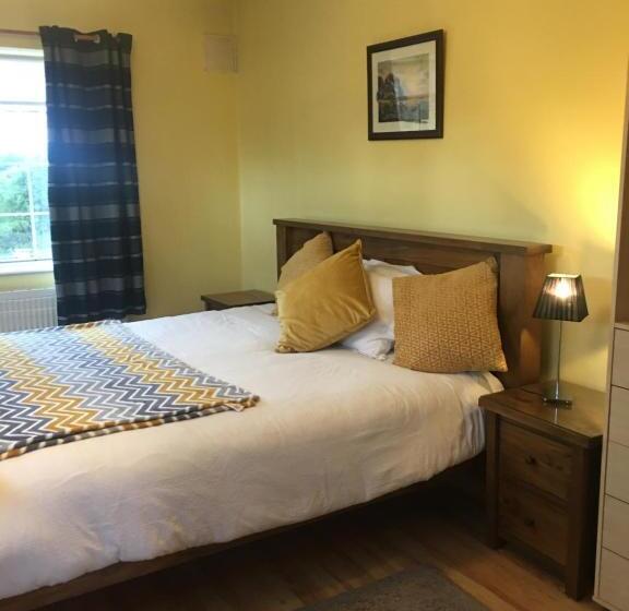 اتاق لوکس, Oakwood B&b
