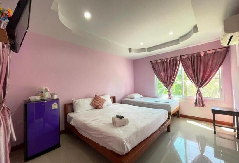 Номер Стандарт Трехместный, Chaipatchara Resort