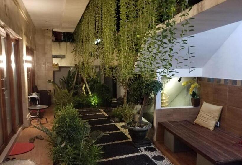 Номер Deluxe, Yuan Room