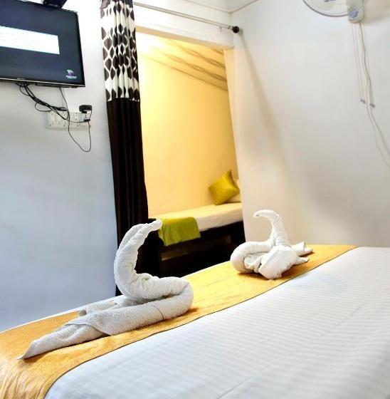 Номер Economy, The Wayside Tree House And Private Villas