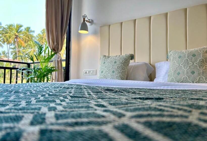 Люкс Повышенной Комфортности, Riverside Luxe Living