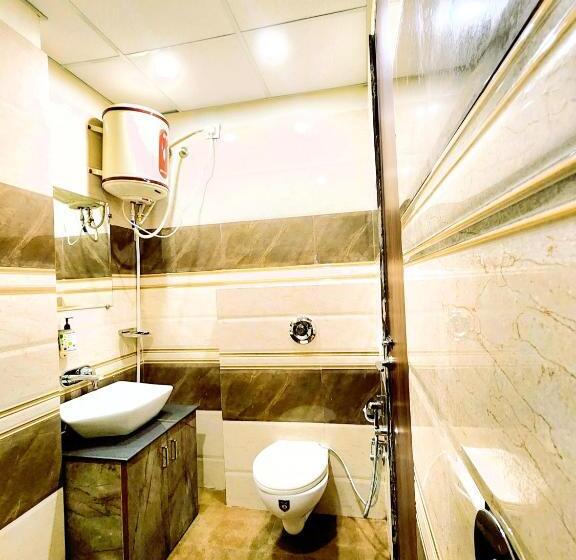 اتاق لوکس, Pineberry Hotels   Near Golden Temple