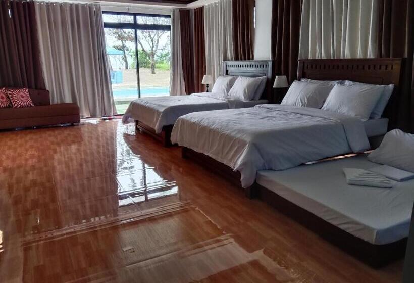 اتاق خانوادگی, Saffire Beach Resort And Glamping