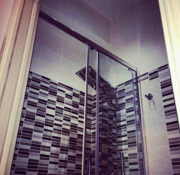 جناح مزوَّد بشرفة, B&b Crystal