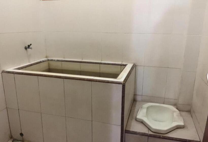Номер Economy, Spot On 93531 Homestay Puri Indah Syariah