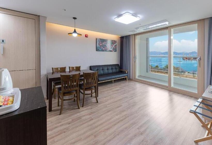 Люкс Deluxe Вид на Море, The Hotel Soo