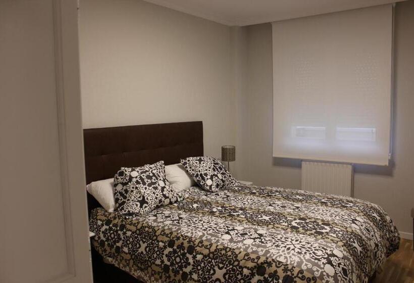 Апартаменты 3 Спальни, Apartamento Sanguesa