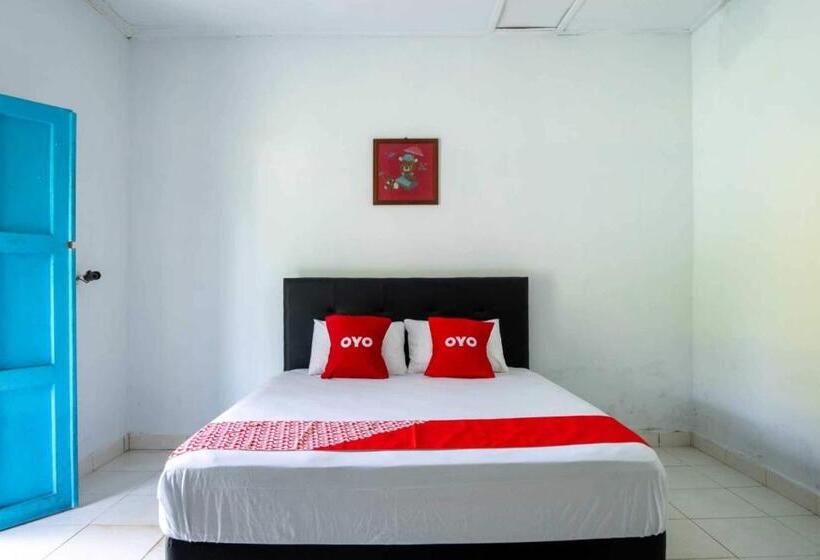 Номер Deluxe Кровать Кинг, Hepi Bungalow Lovina Mitra Reddoorz