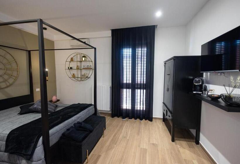 اتاق لوکس با بالکن, Effedi Loft