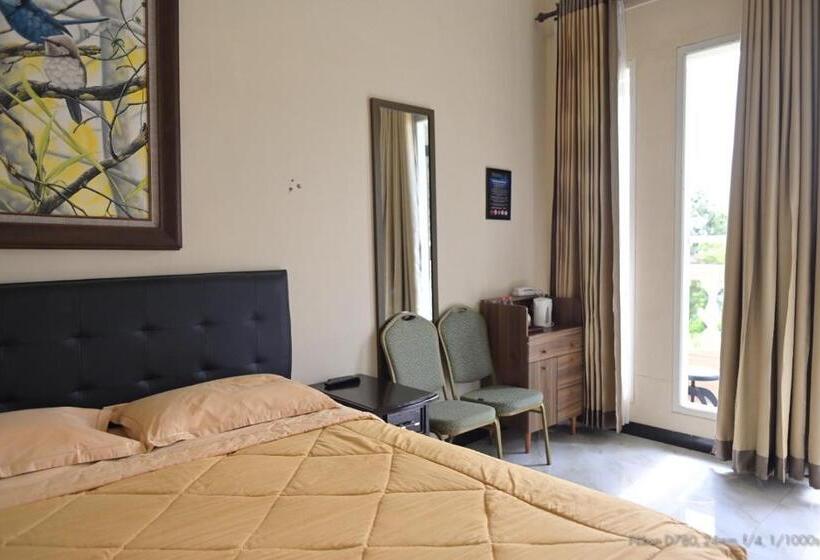 اتاق استاندارد با تراس, D&d Bellevue Guest House