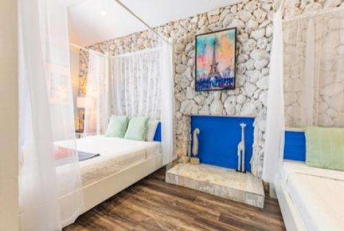 استودیوی استاندارد با چشم‌انداز دریا, Studio Palms Bc