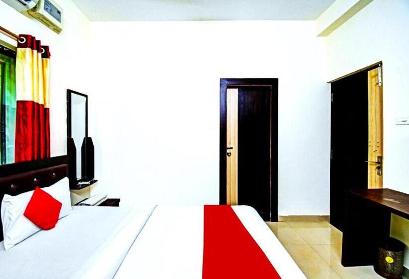 Номер Deluxe Кровать Кинг, Goroomgo Sr Palace Bhubaneswar A Luxury Collection Of Hotels   Best Hotel In Bhubaneswar