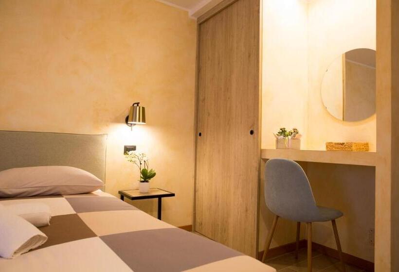 스탠다드 트리플 룸, Albergo Ristorante Da Elia
