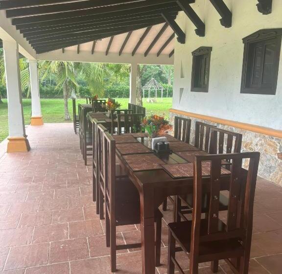 Трехместный Номер Базовый, Hacienda Con Piscina Privada/aire Acondicionado/jacuzzi