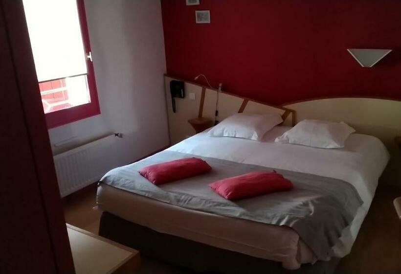 Номер Стандарт, Hôtel Les Vignes Rouges