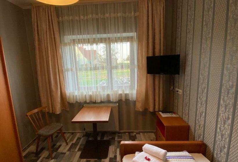 经典单人间, Schröder S Motel