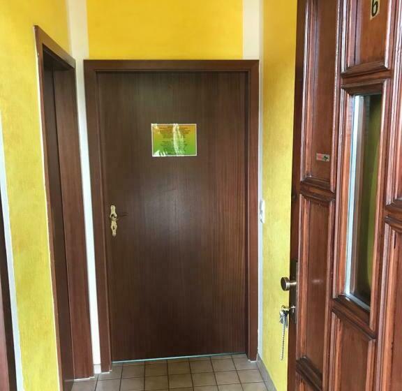 Индивидуальный Номер Классика, Schröder S Motel