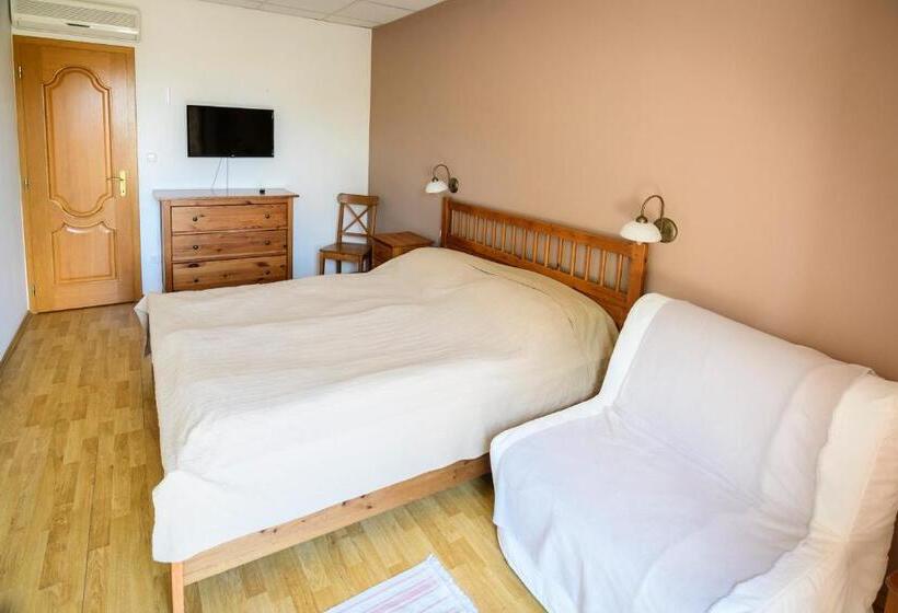 Номер Стандарт Трехместный, Tekergő Motel és étterem