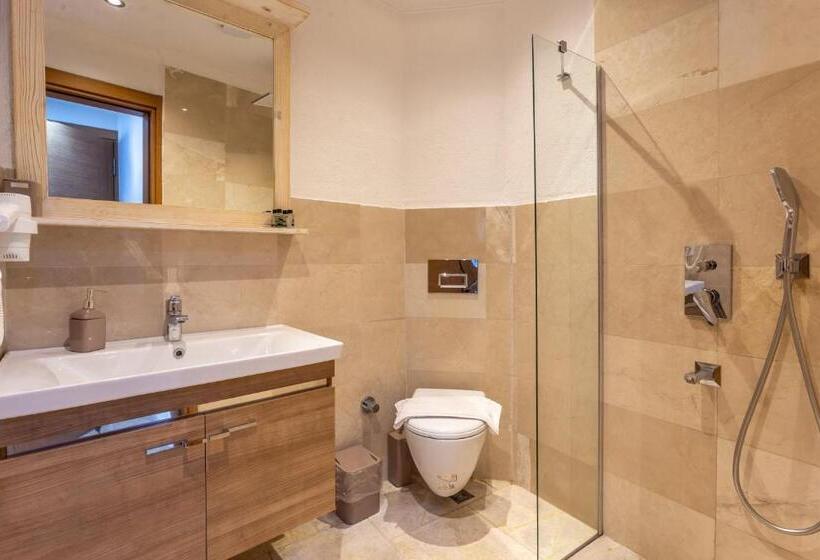 Triple Room Sea View, Nest Gunay Otel
