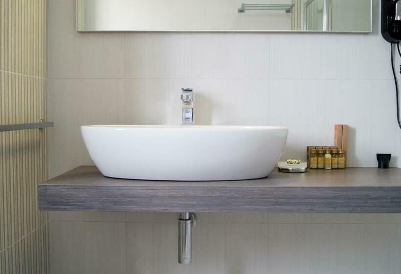 اتاق استاندارد با بالکن, Areté Luxury Room
