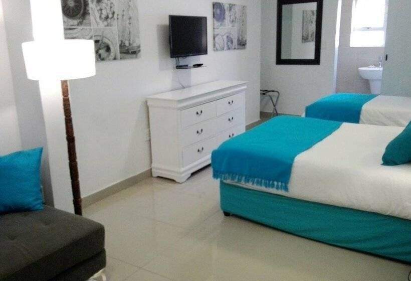 Семейный Номер, Saldanha Bay Lodge