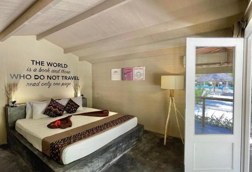 스탠다드 룸 풀장 전망, Mwezi Boutique Resort