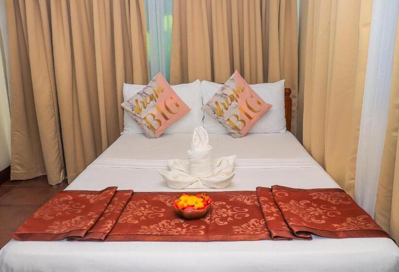 经济房, Ananda Resort
