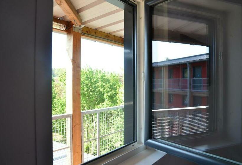 Quarto standard, Eklo Hotels Le Mans