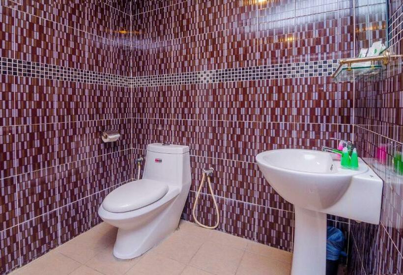 キングサイズベッドのスタンダードルーム, K Garden Hotel Sungai Petani