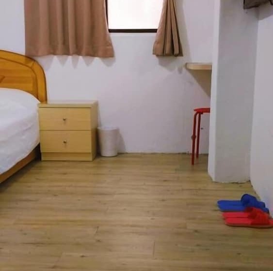 اتاق استاندارد, Chia Rong Hostel
