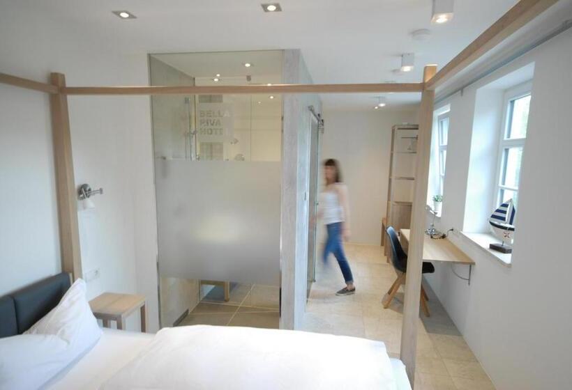 Deluxe room with river view, Bella Riva