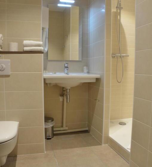 اتاق استاندارد با بالکن, Logis Hôtel   La Chambre D Amiens