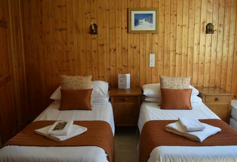 标准三人间, Hôtel Sylvana