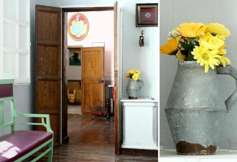 غرفة قياسية ثلاثية مع حمام خارجي, B&b Dimora Muzio And Restaurant