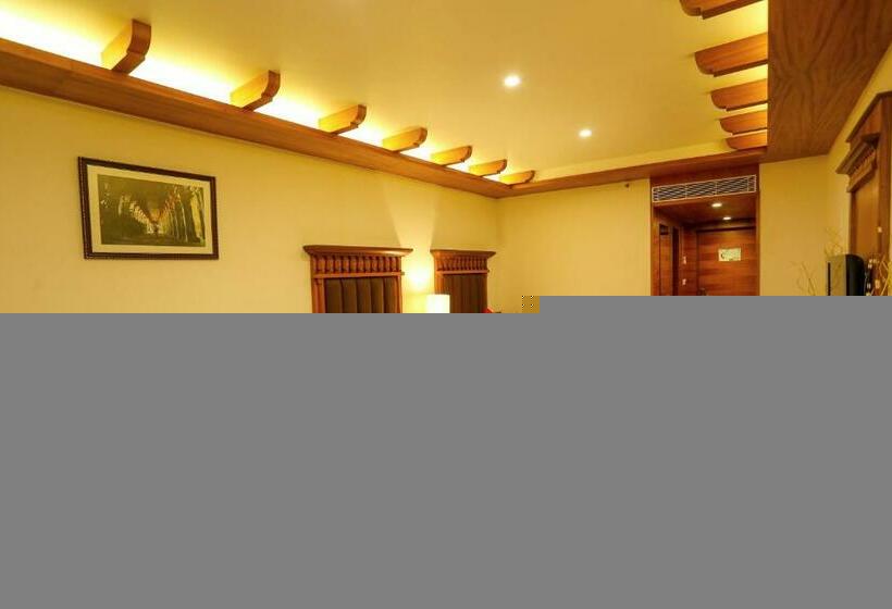 Номер Стандарт, Sivaraj Inn Salem