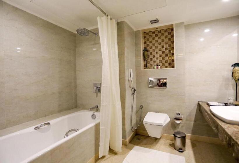 Президентский Люкс, Sivaraj Inn Salem