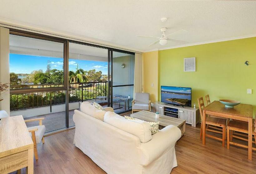 Апартаменты 2 Спальни, Palmerston Tower On Southport Broadwater