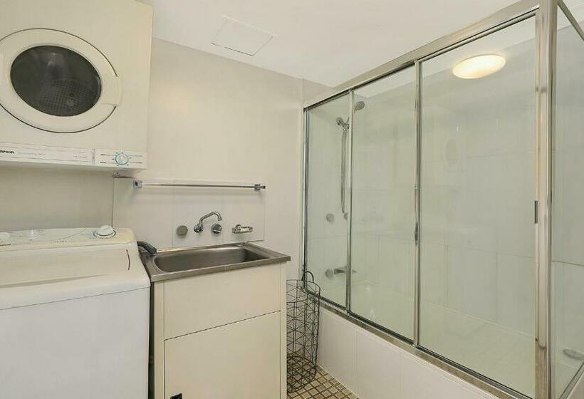 Апартаменты 2 Спальни, Palmerston Tower On Southport Broadwater