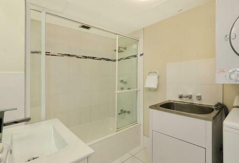 Апартаменты 2 Спальни, Palmerston Tower On Southport Broadwater
