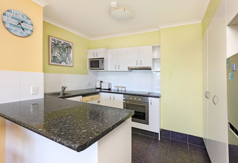 Апартаменты 2 Спальни, Palmerston Tower On Southport Broadwater