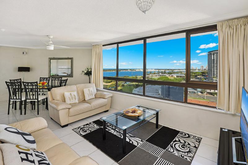 Апартаменты 2 Спальни, Palmerston Tower On Southport Broadwater