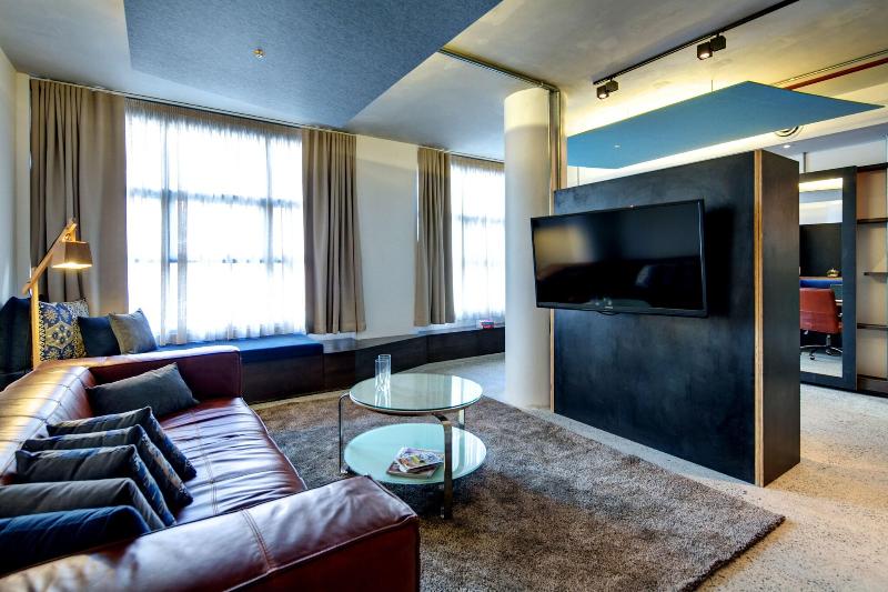 デラックススイート, Zara Tower – Luxury Suites And Apartments