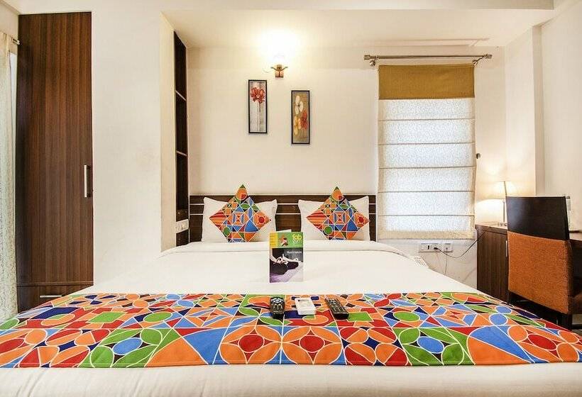 스위트, Fabhotel Oakwoods Serai