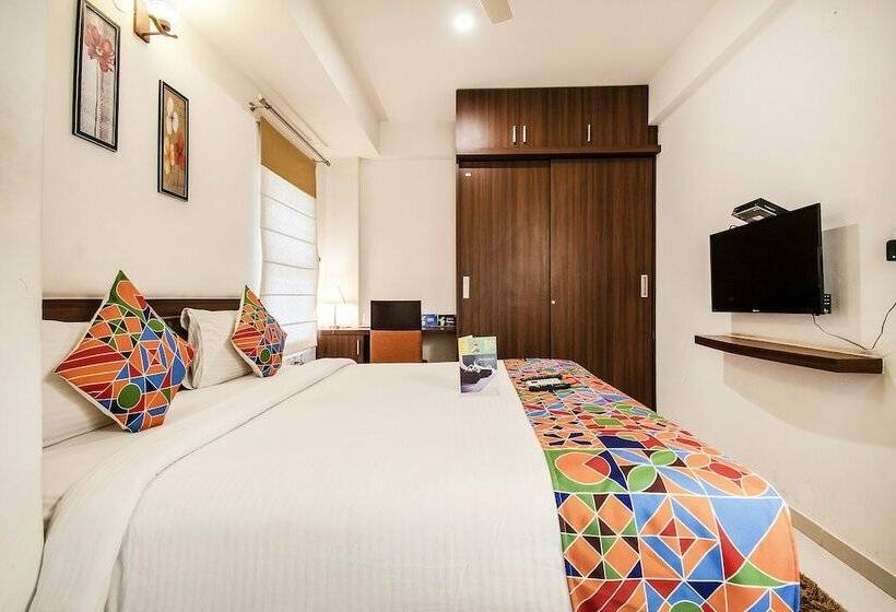 스위트, Fabhotel Oakwoods Serai